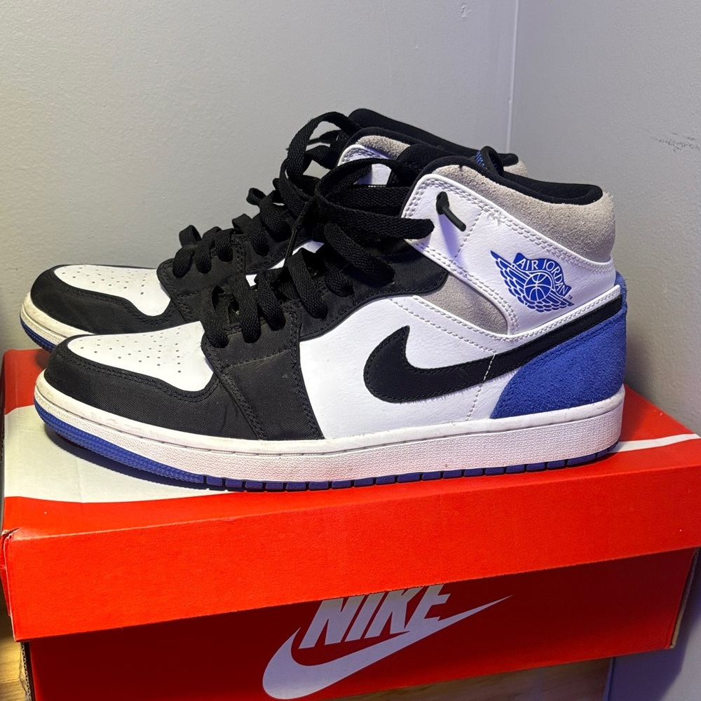 Nike air jordan 1s
